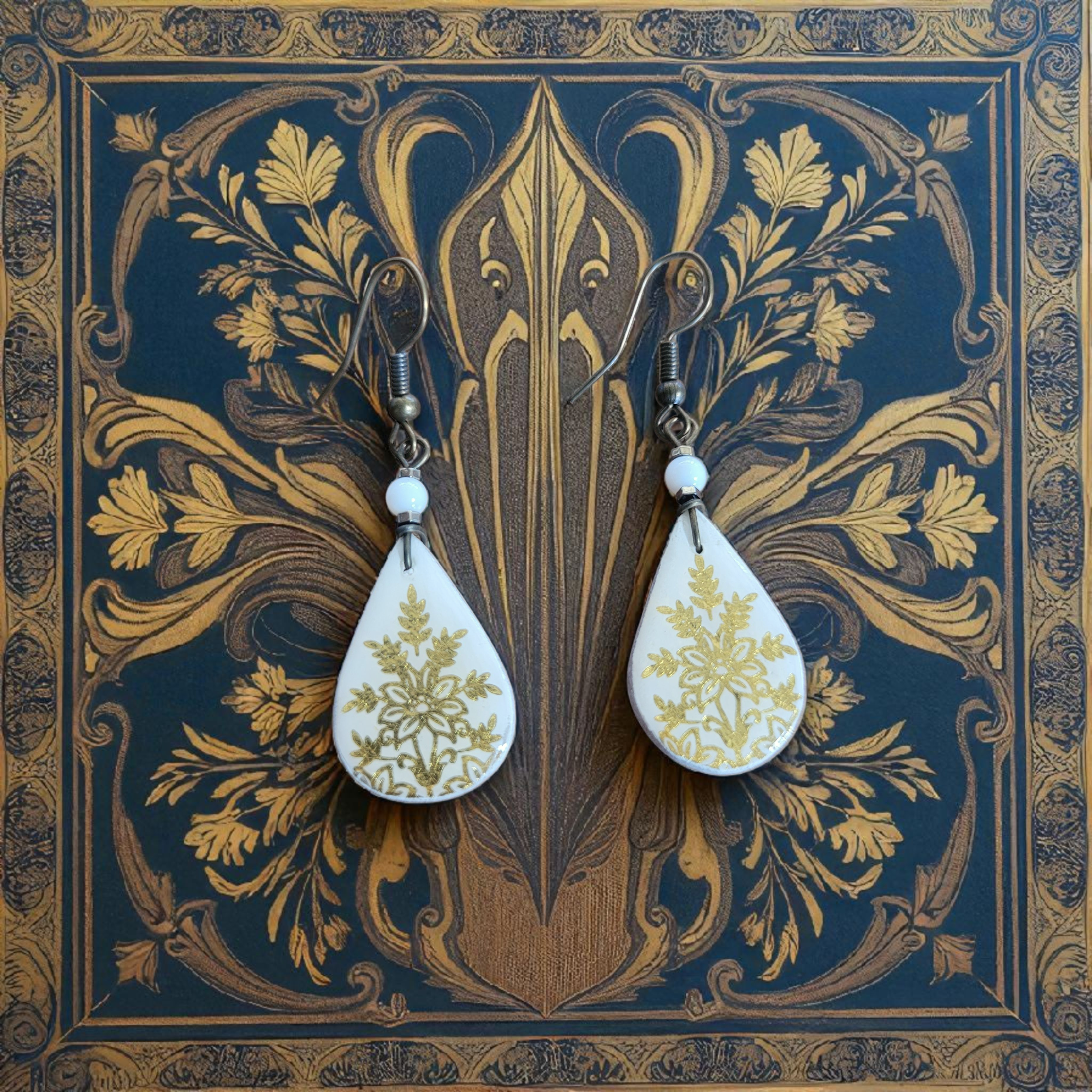 Boucle d´oreille " Golden Dom"