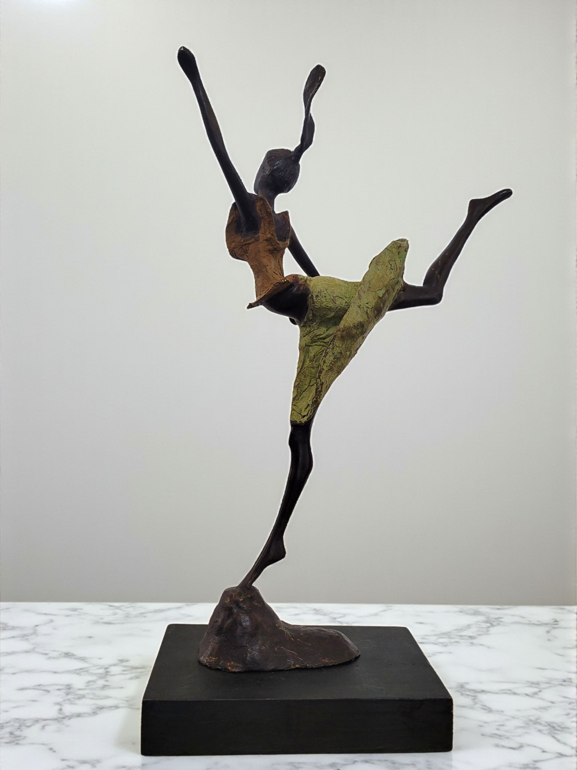"La danseuse classique n° 1", Boureima Ouedraogo, Bronze massiv, 2025