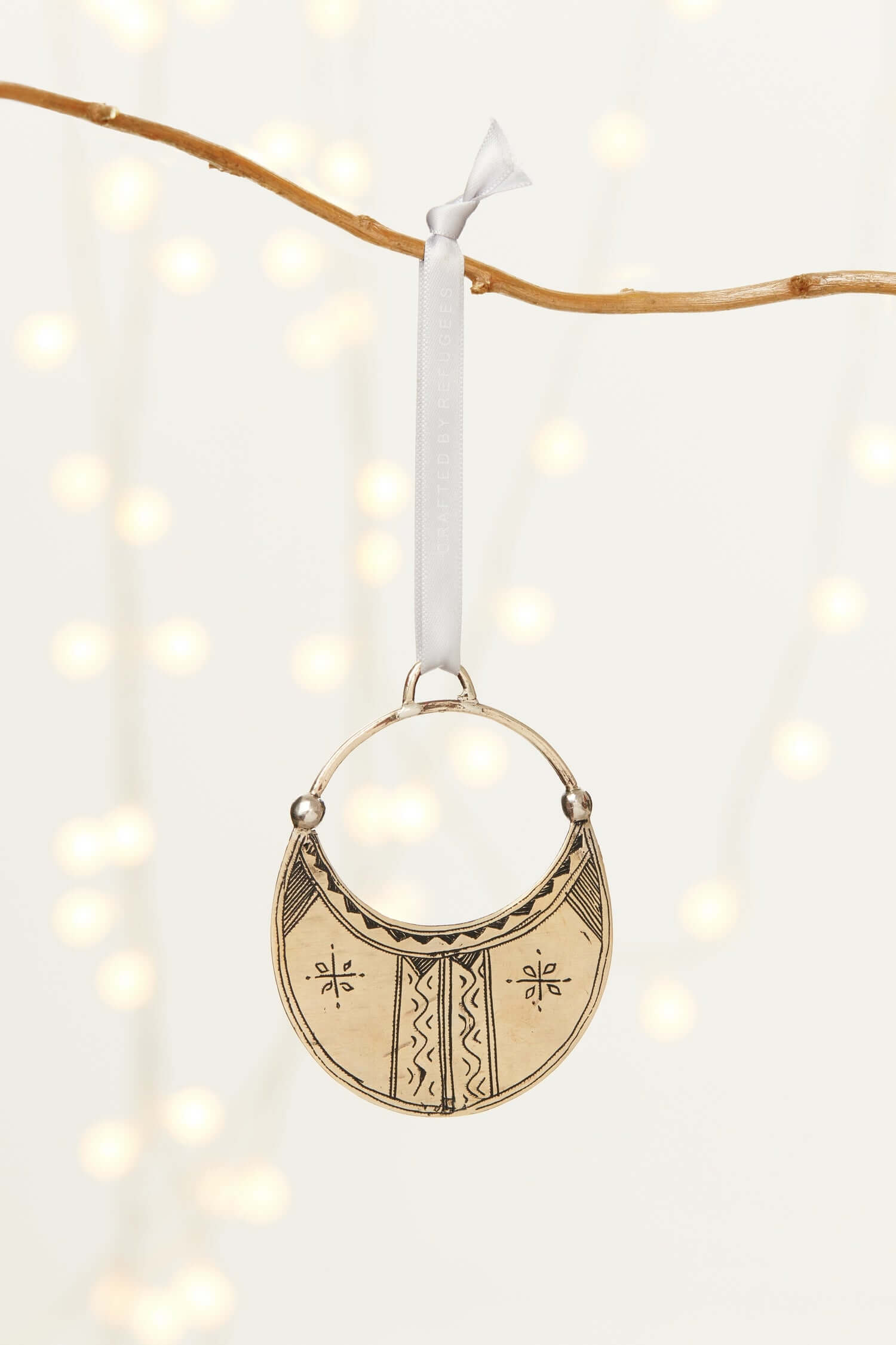 Weihnachtsschmuck "Desert Moon" vom Projekt MADE51 (UNHCR)