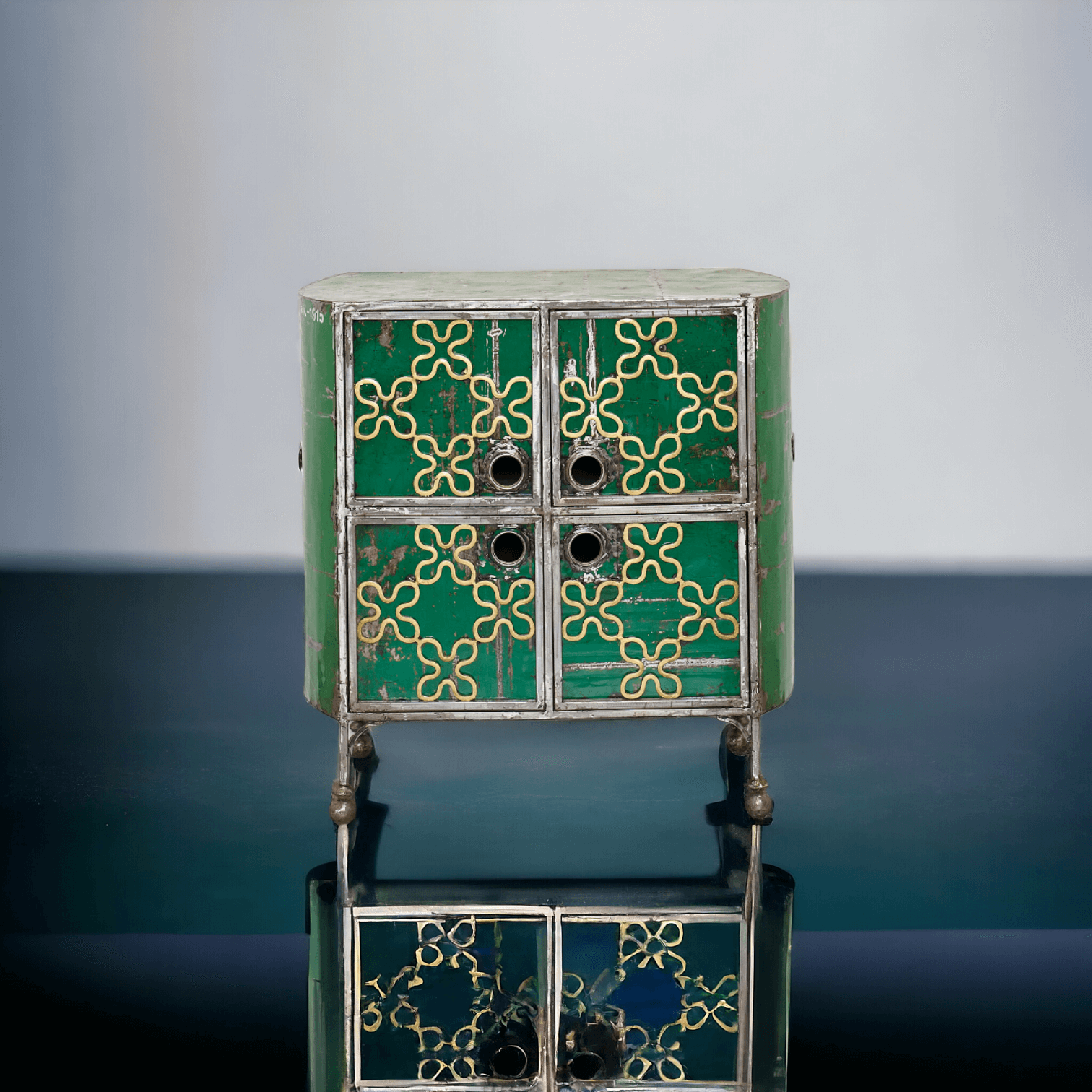 Kommode Schrank "Arabesque" by Hamed Ouattara